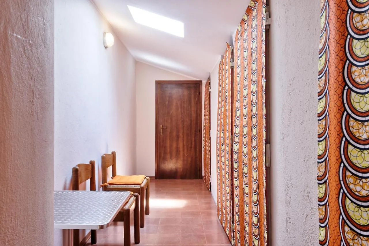Castle Retreat- Lake And Attractions In 120Mt Apartment Desenzano del Garda 0*,  Italy