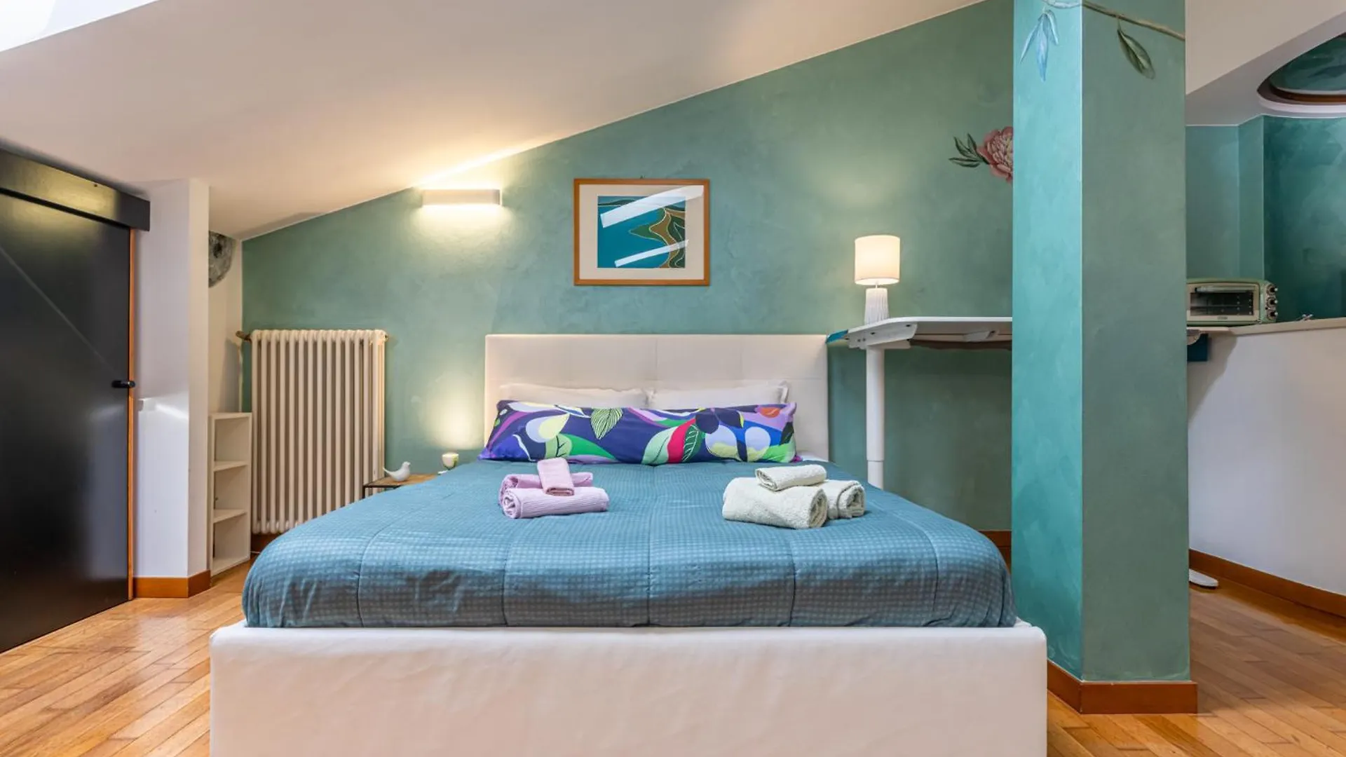 Castle Retreat- Lake And Attractions In 120Mt Apartment Desenzano del Garda