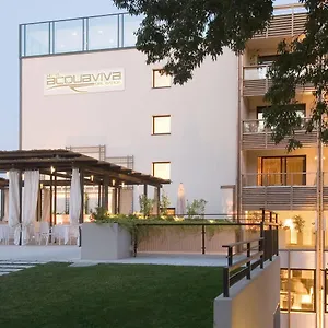 4* מלון Acquaviva Del Garda