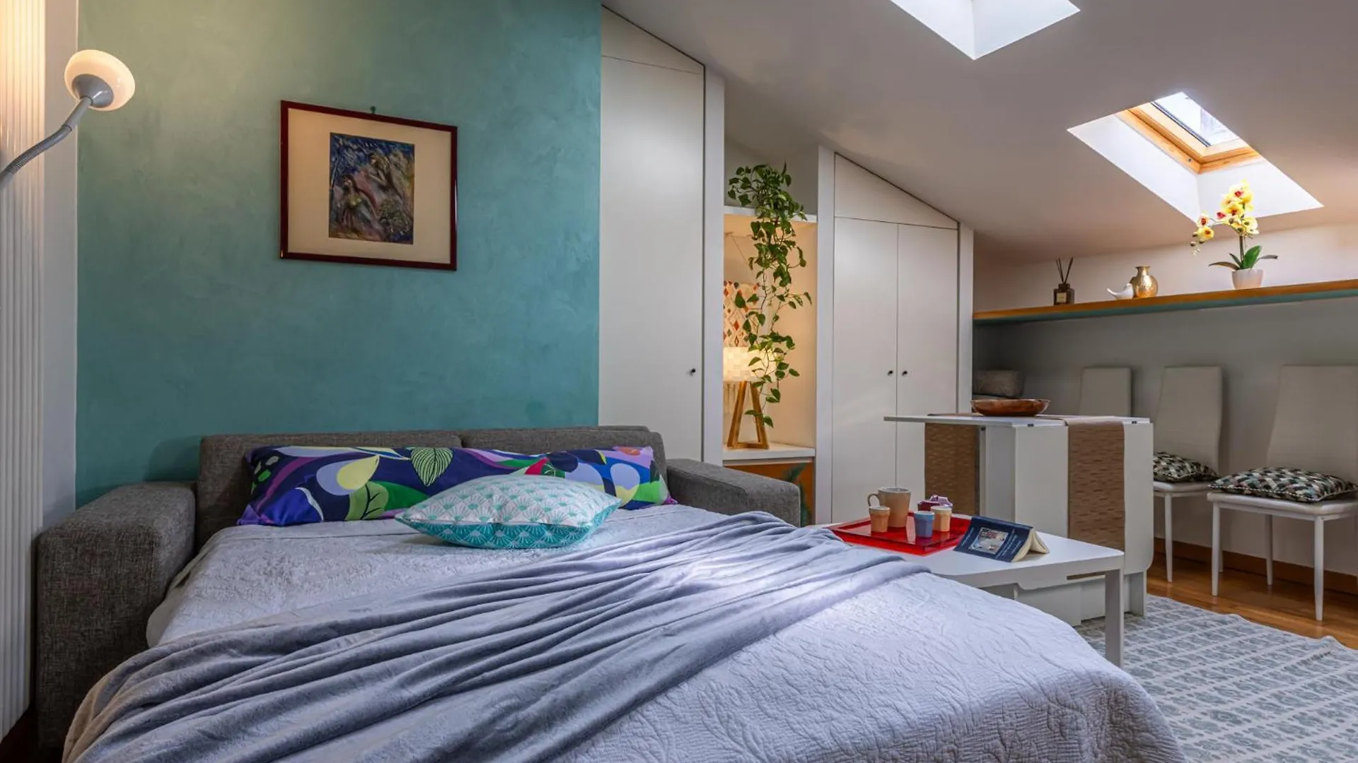 Castle Retreat- Lake And Attractions In 120Mt Apartment Desenzano del Garda